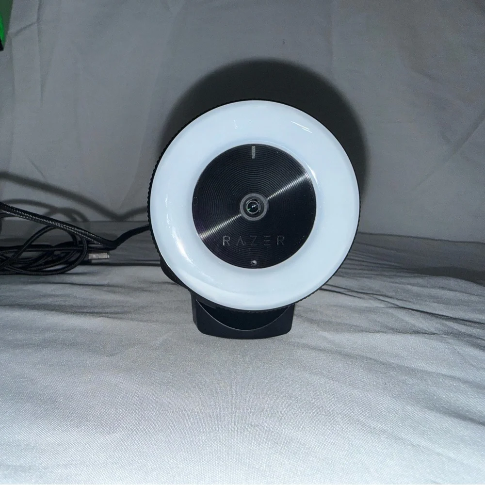 Razer Kiyo Streaming Webcam With Ring Light USB Camera 1080p Completely